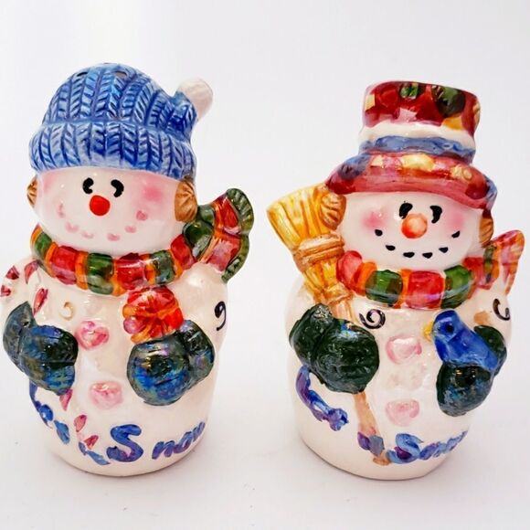 Snowman & Women Salt and Pepper Christmas Decor Shaker Set Let It Snow - Picture 1 of 6